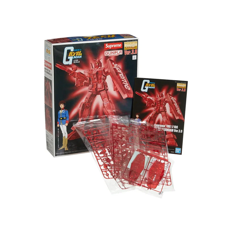 Supreme Gundam Action Figure